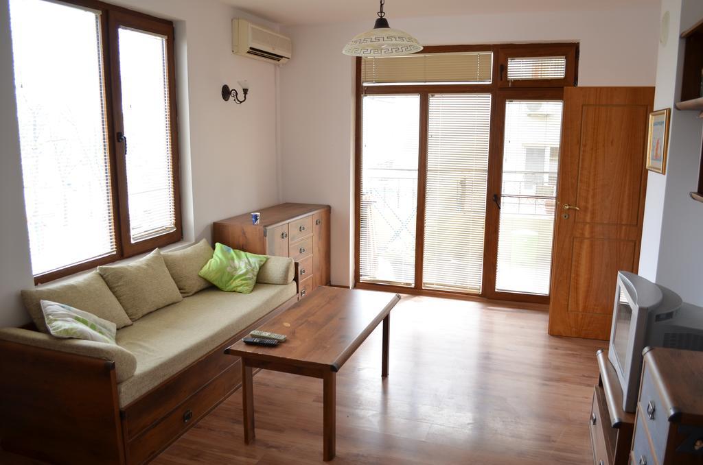 Art Apartments - Pomorie Eksteriør billede